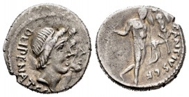 Antia. C. Antius C.f. Restio. Denario. 47 a.C. Roma. (Ffc-154). (Craw-455/2). (Cal-138). Anv.: Cabezas acoladas y diademadas de los dioses, Penates a ...