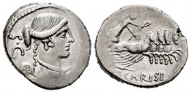 Carisia. T. Carisius. Denario. 46 a.C. Roma. (Ffc-538). (Craw-464/5). (Cal-378). Anv.: Busto alado de la Victoria a derecha, detrás: S.C. Rev.: Victor...