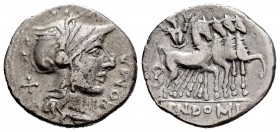 Domitia. Cnaeus Domitius Ahenobarbus. Denario. 116-115 a.C. Norte de Italia. (Ffc-681). (Craw-285/1). (Cal-544). Anv.: Cabeza de Roma a derecha detrás...