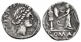 Egnatuleia. Quinario. 97 a.C. Roma. (Seaby-1). (Craw-333/1). Anv.: Cabeza laureada de Apolo a derecha, debajo (Q), detrás C EGNATVLEI (C F). Rev.: Apo...