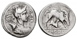 Hosidia. C. Hosidius C.f. Geta. Denario. 68 a.C. Sur de Italia. (Ffc-748). (Craw-407/2). (Cal-618). Anv.: Busto diademado de Diana a derecha, con arco...