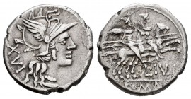 Julia. L. Julius. Denario. 141 a.C. Roma. (Ffc-760). (Craw-224/1). (Cal-628). Anv.: Cabeza de Roma a derecha, detrás: XVI. Rev.: Los Dioscuros a cabal...
