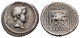 Livineia. L. Livineius Regulus. Denario. 42 a.C. Roma. (Ffc-815). (Craw-494/28). (Cal-901). Anv.: Cabeza del pretor Lucius Livineius Regulus a derecha...
