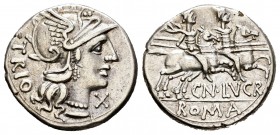 Lucretia. Cnaeus Lucretius Trio. Denario. 136 a.C. Roma. (Ffc-822). (Craw-237/1). (Cal-910). Anv.: Cabeza de Roma a derecha, delante: X, detrás: TRIO....