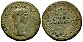 Claudio I. Sestercio. 41-42 d.C. Roma. (Spink-1849). (Ric-96). Rev.: EX / OB / CIVES / SERVATOS. Dentro de láurea. Ae. 27,85 g. Pátina verde con tonos...