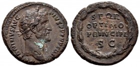 Antonino Pío. As. 147 d.C. Roma. (Spink-4314). (Ric-827a). Rev.: SPQR / OPTIMO / PRINCIPI / SC, dentro de láurea. Ae. 13,88 g. Oxidación en anverso. M...