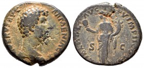 Lucio Vero. As. 165 d.C. Roma. (Spink-5411). (Ric-1417). (Ch-120). Rev.: LIBERAL AVG TR P V IMP II COS II S C. Liberalitas en pie a izquierda con ábac...