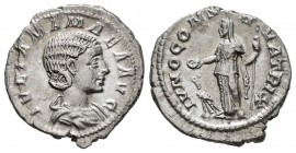 Julia Mamea. Denario. 222 d.C. Roma. (Spink-8212). (Ric-343). Rev.: IVNO CONSERVATRIX. Juno en pie a izquierda con pátera y cetro, a sus pies pavo rea...