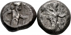 Lote de 2 monedas del Imperio Aqueménida, tiempos de Artaxerxes II a Artaxerxes III. Siglos (Dos tipos diferentes) Ag. A EXAMINAR. Choice F/Almost VF....