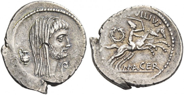 P. Sepullius Macer. Denarius 44, AR 3.91 g. Bearded and veiled head of M. Antoni...