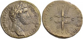 Antoninus Pius augustus, 138 – 161. Sestertius 140-144, Æ 23.84 g. Laureate head r. Rev. Thunderbolt. C 682. RIC 618.
Minor porosity otherwise good v...