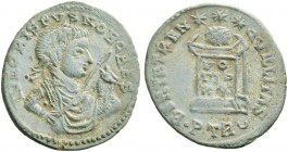 Crispus, caesar 317 – 326. Reduced follis, Treviri 323, Æ 2.20 g. Laureate, draped and cuirassed bust r., holding spear; to his l., forepart of horse ...