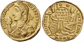 Constantius II, 337-361. Solidus 357, AV 4.01 g. Pearl-diademed bust l., wearing consular robes and holding mappa in r. hand and sceptre in l. Rev. Ro...