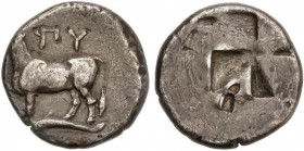 GREEK COINS
Dracma. 387-340 a.C. BIZANTION. TRACIA. Anv.: Toro a izquierda sobre delfín. Rev.: Cuadrado incuso cuatripartito. 5,15 grs. AR. Cy-1532 ;...