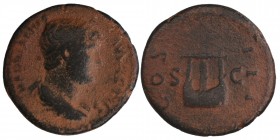 HADRIAN (117-138). Semis. Rome. 
Obv: HADRIANVS AVGVSTVS. Laureate head right.
Rev: COS III / S - C. RIC 688. Condition Very Good 3.8 gr. 19 mm.