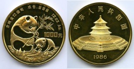 People's Republic gold Proof Panda 1000 Yuan (12 oz) 1986, KM136.1. Mintage: 2,550. Comes in wood box of issue with COA # 337. AGW 11.9878 oz. 

HID...