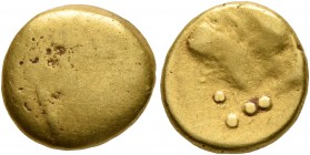 CELTIC, Central Europe. Vindelici. 1st century BC. 1/4 Stater (Gold, 10 mm, 2.05 g). Plain. Rev. Irregular design with four pellets. Dembski -. Flesch...