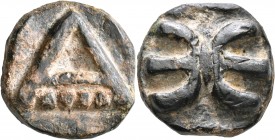APULIA. Ausculum. Circa 217-212 BC. Quadrunx (Bronze, 28 mm, 36.26 g). A; below, four pellets. Rev. Thunderbolt. HN Italy 656a. ICC 328. Thurlow-Vecch...