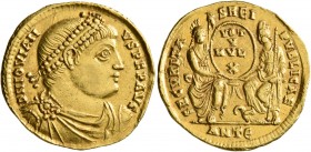 Jovian, 363-364. Solidus (Gold, 21 mm, 4.48 g, 5 h), Antiochia, 27 June 363-16 February 364. D N IOVIAN-VS P F P AVG Pearl-diademed, draped and cuiras...