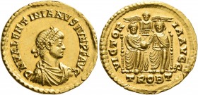 Valentinian II, 375-392. Solidus (Gold, 21 mm, 4.47 g, 7 h), Treveri, 376-mid 377. D N VALENTINIANVS IVN P F AVG Pearl-diademed, draped and cuirassed ...