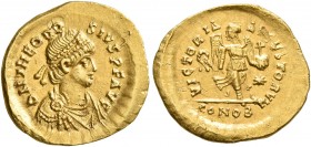 Theodosius II, 402-450. Tremissis (Gold, 15 mm, 1.47 g, 7 h), Constantinopolis, circa 430-440. D N THEODO-SIVS P F AVG Pearl-diademed, draped and cuir...