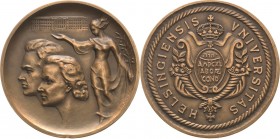Akademien, Schulen, Universitäten
Helsinki Bronzemedaille 1957 (K. Kollio) 300-Jahrfeier der Universität, die 1828 nach Helsinki verlegt wurde. Chari...