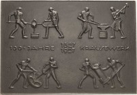 Ausbeute, Bergbau, Hüttenwesen
 Einseitige Eisengussplakette 1927. 100 Jahre Krausewerke. Vier Produktionsszenen um Schriftzug. 160 x 115 mm, 357,42 ...
