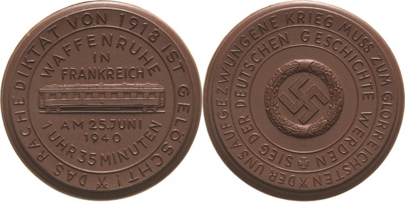 Drittes Reich - Porzellanmedaillen
 Braune Porzellanmedaille 1940 (Meißen) Waff...