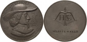 Musik - Personen
Schütz, Heinrich 1585-1672 Bronzierte Weißmetallgussmedaille o.J. (M. W.) Widmung der Stadt Weißenfels. Brustbild mit Hut nach recht...