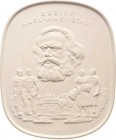 Porzellanmedaillen - Medaillen der Meißner Porzellanmanufaktur
Karl-Marx-Stadt Einseitige weiße Porzellanplakette o.J. (1963) (Entwurf: H. Schulz) Ra...