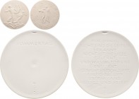 Porzellanmedaillen - Porzellanmedaillen anderer Manufakturen
Berlin, KPM Weiße Porzellanmedaille 1974 (S. Schütz) Rilke - Orpheus. 80,6 mm. Dazu: ein...