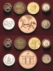 Tiere und Tierzucht
Lot-7 Stück Bronze- und versilberte Bronzemedaillen Interessantes Lot von ausländischen sowie deutschen Medaillen, Gedenkmünzen u...