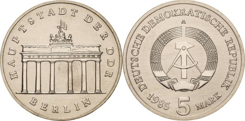 Kursmünzen
 5 Mark 1985. Brandenburger Tor Jaeger 1536 Auflagenhöhe: 3000 Exemp...