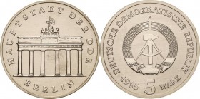 Kursmünzen
 5 Mark 1985. Brandenburger Tor Jaeger 1536 Auflagenhöhe: 3000 Exemplare. Sehr selten. Vorzüglich-Stempelglanz