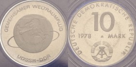 Gedenkmünzen Polierte Platte
 10 Mark 1978. Weltraumflug. Im verplombten Originaletui Jaeger 1568 Selten. Polierte Platte