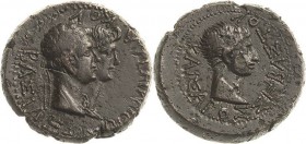 Kaiserzeit
Augustus 27 v. Chr.-14 n. Chr Bronze, Thrakien Prägungen unter Königen von Thrakien. Köpfe des Klientelkönigs Rhoemetalces und seiner Frau...