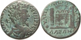 Kaiserzeit
Septimius Severus 193-211 Bronze, Anchialos/Thracia Brustbild mit Lorbeerkranz nach rechts / Stadttor mit zwei Türmen, drei Zinnen und off...
