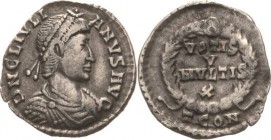 Kaiserzeit
Julian II. Apostata 355-363 Siliqua 360/363, Constantinopel Brustbild mit Juwelendiadem nach rechts, DN CLIV IVLIANVS AVG / VOTIS V MVLTIS...