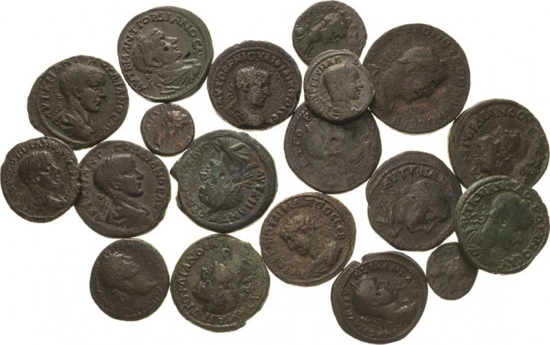 Römische Münzen
Lot-19 Stück Interessanter Streifzug durch die Architekturgesch...