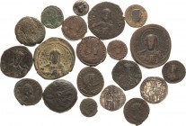 Allgemeine Lots
Lot-20 Stück Griechische, römische, byzantinische und venezianische Münzen. Darunter 2 x griechische Bronzen,10 x spätrömische Folles...