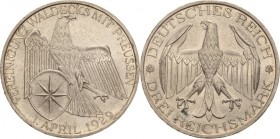 Gedenkausgaben
 3 Reichsmark 1929 A Waldeck Jaeger 337 Winz. Randfehler, fast Stempelglanz