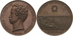 Anhalt-Dessau
Leopold Friedrich 1817-1871 Bronzemedaille 1836 (F. König) Erbauung der Elbbrücke. Kopf nach links / Ansicht des Elbstroms, darüber Brü...