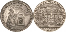 Bayern
Maximilian I. Joseph 1806-1825 Versilberter Bronzejeton 1819 (Lauer) Auf die erste Ständeversammlung. Bavaria legt kniend auf einen Altar eine...