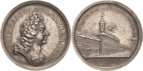Sachsen-Gotha (Gotha-Altenburg)
Friedrich II. 1691-1732 Silbermedaille 1712 (J. Koch) Einweihung der Heilig-Geist-Kirche in Gotha. Brustbild nach rec...