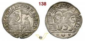 VENEZIA - GIOVANNI CORNER II (1709-1722) Ducato, sigle DD. D/ San Marco in trono consegna il vessillo al Doge, genuflesso R/ Leone di San Marco con li...