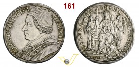 CLEMENTE XI (1700-1721) Piastra 1702 A. II, Roma. D/ Busto del Pontefice R/ La B. Vergine di S. Maria in Trastevere seduta con il Bambino e lunga croc...