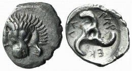 Dynasts of Lycia, Perikles (c. 380-360 BC). AR Tetrobol (17mm, 2.70g). Facing lion’s scalp. R/ Triskeles within shallow incuse. SNG von Aulock 4254. V...