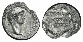 Claudius (41-54). AR Denarius (18mm, 3.17g, 4h). Rome, 41-2. Laureate head r. R/ EX S C / OB CIVES / SERVATOS, in oak wreath. RIC I 16; RSC 35. Irregu...