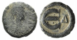 Anastasius I (491-518). Æ 5 Nummi (11mm, 2.30g, 6h). Constantinople, 517-8. Diademed and draped bust r. R/ Large E; two pellets and Δ. MIBE 39; DOC 26...