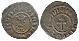 Cilician Armenia, Levon I (1198-1219). Æ Tank (27mm, 6.50g, 3h). Crowned leonine head facing slightly r. R/ Patriarchal cross; five-pointed star to l....